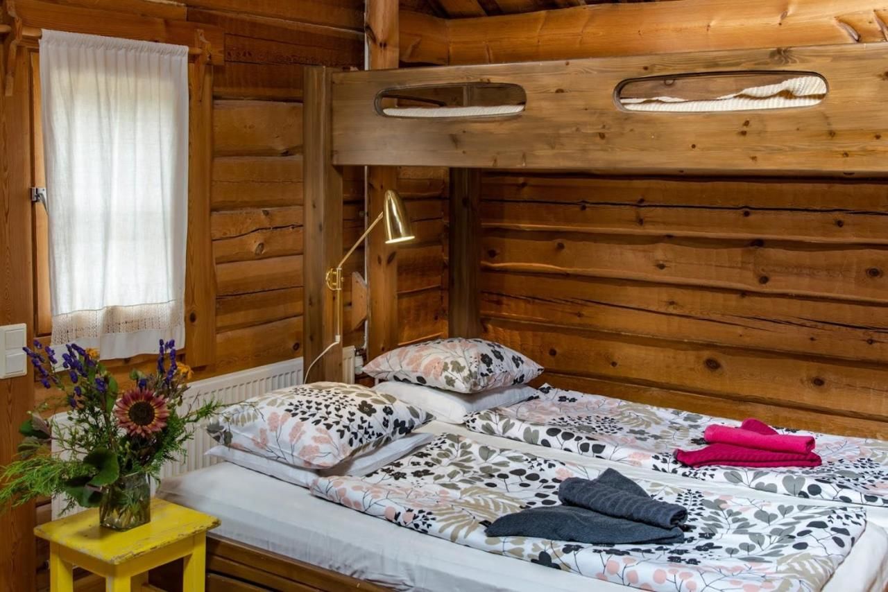 Отели типа «постель и завтрак» Guest House Puukarin Pysäkki Valtimo