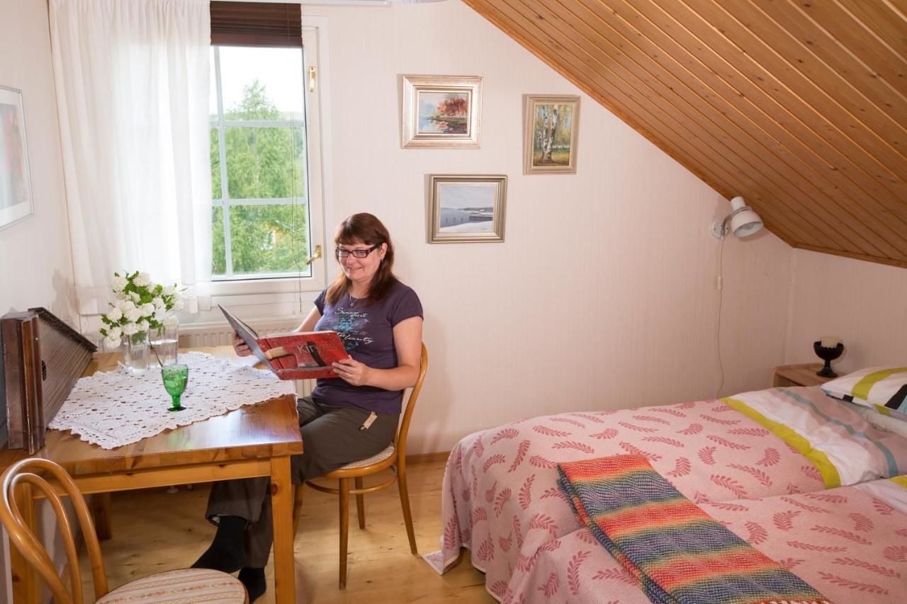 Отели типа «постель и завтрак» Guest House Puukarin Pysäkki Valtimo-30